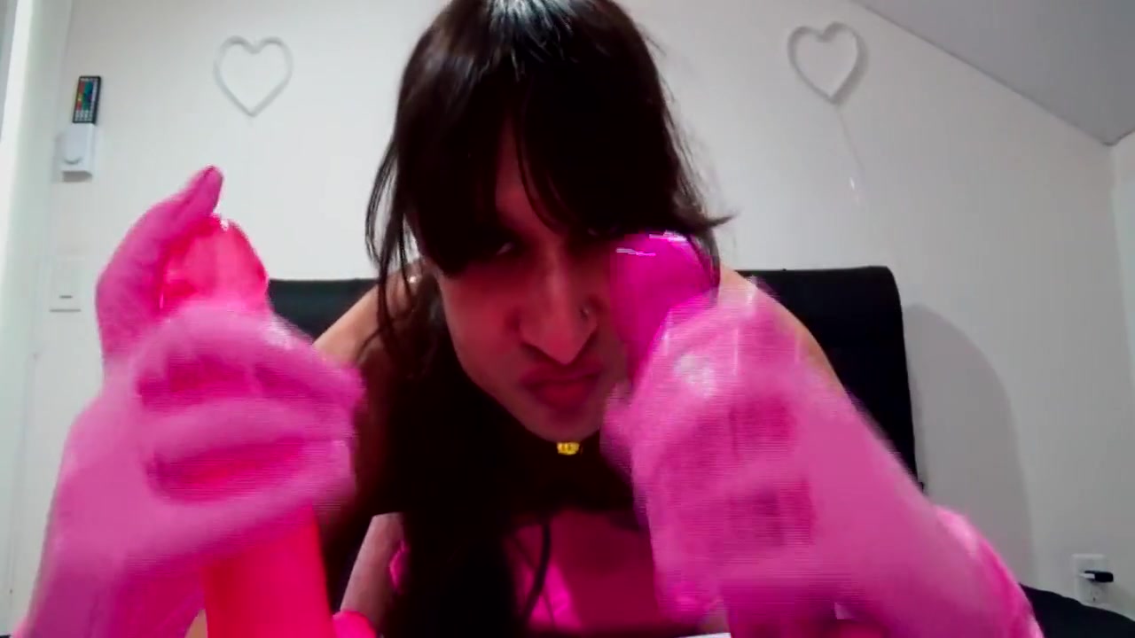Latex Piggy Trans Slut Throats Dildos 16 Min