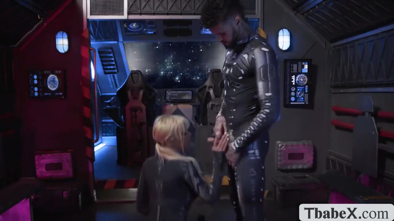 Space Ts Barebacked By Her Mate In The Spaceship