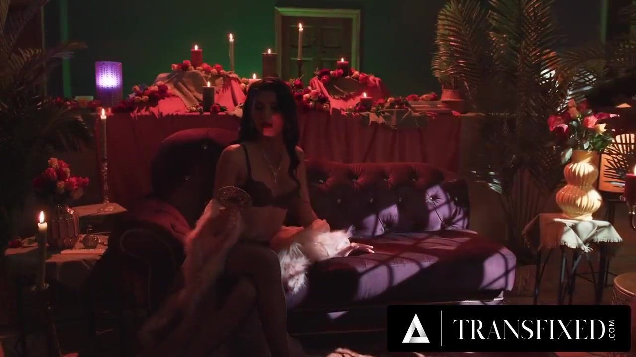 Model Rough Fucks With Zariah Aura