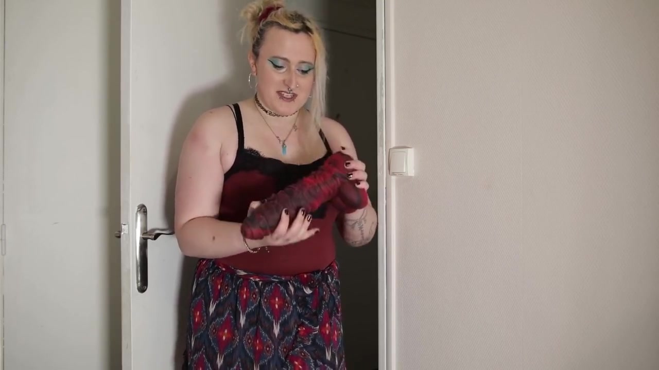 I Prepare Yolona For Anal Fisting