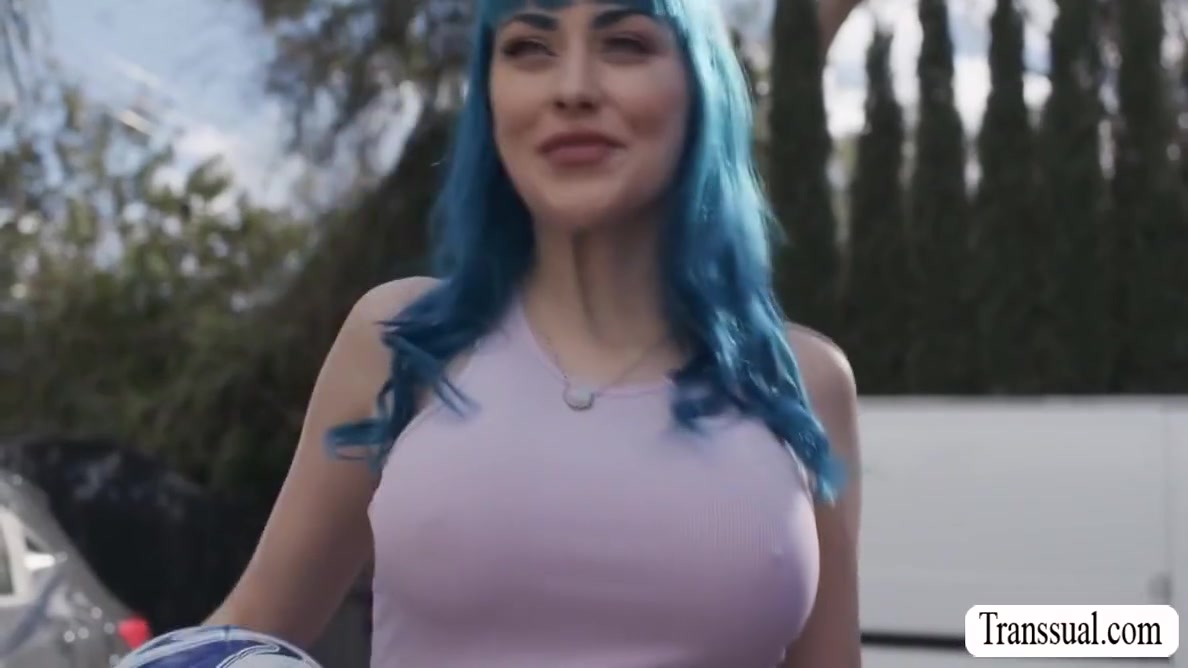 Busty Fucked By Ts At The Back Of Car With Jewelz Blu