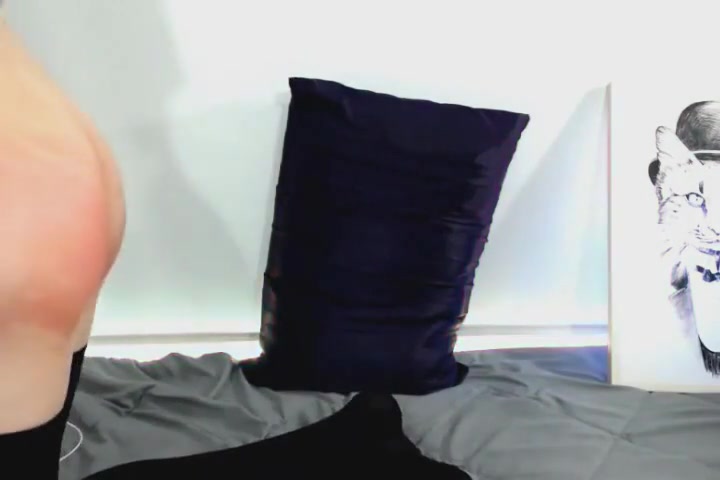 Skinny blonde tranny loves pain and pleasure