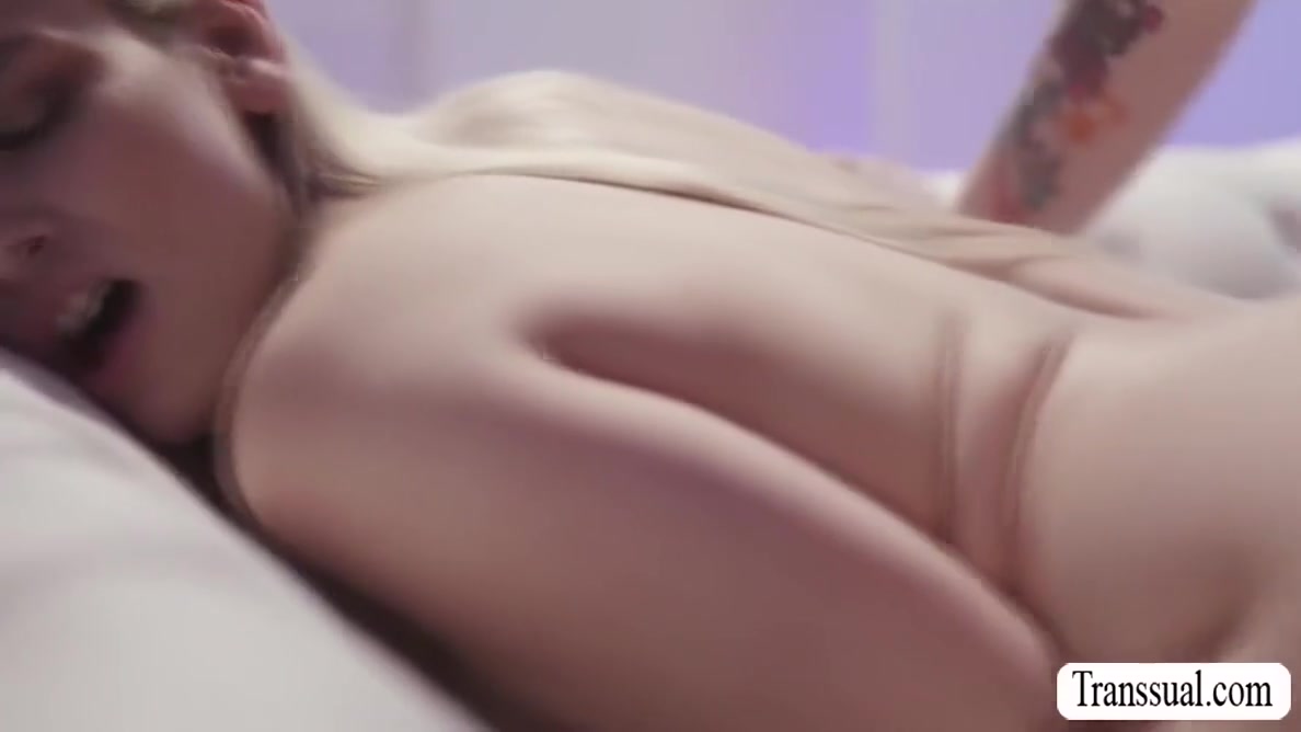 Gracie Jane - Trans Fucks Delilah Days Wet Pussy