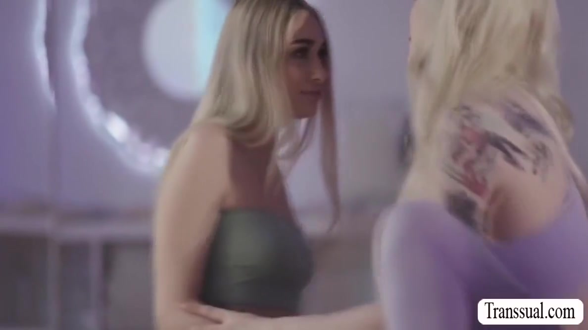 Gracie Jane - Trans Fucks Delilah Days Wet Pussy