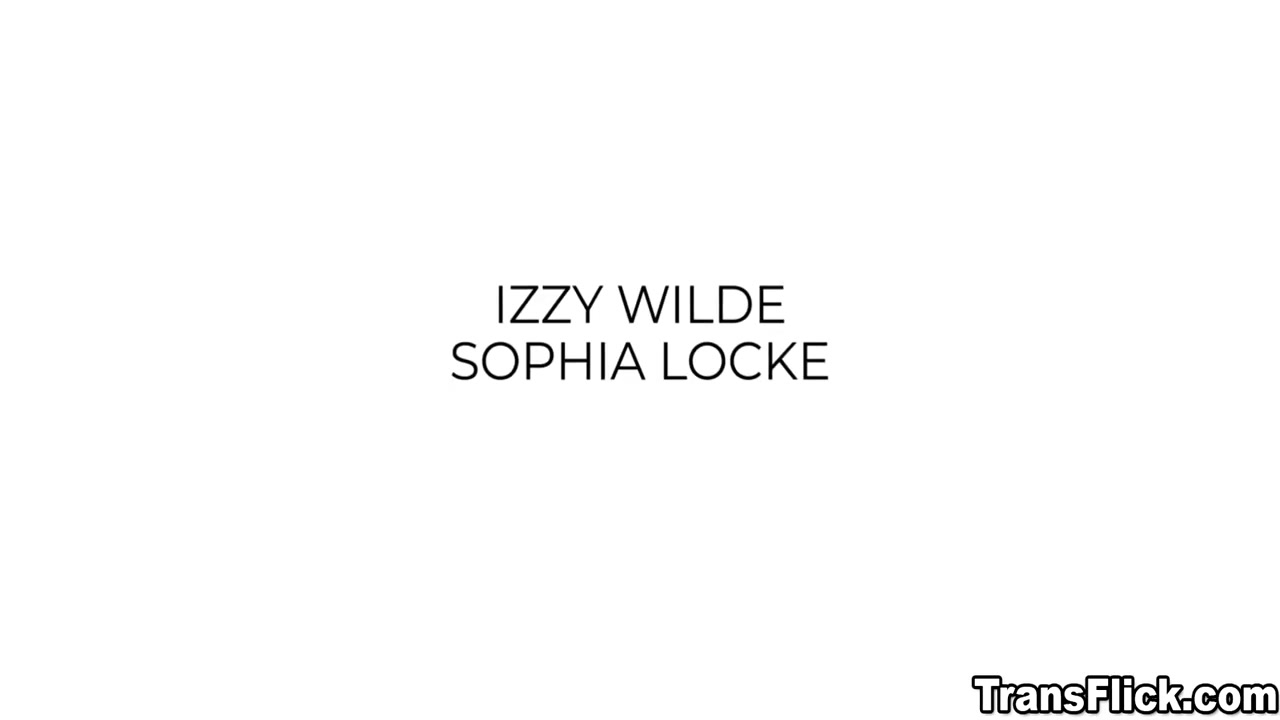 Sophia Locke And Izzy Wilde In And Like To Took A Lusty Pamper For Them