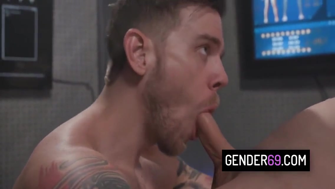 Kasey Kei - Beautiful Tranny Astronaut Getting Analed In The Spaceship 6 Min