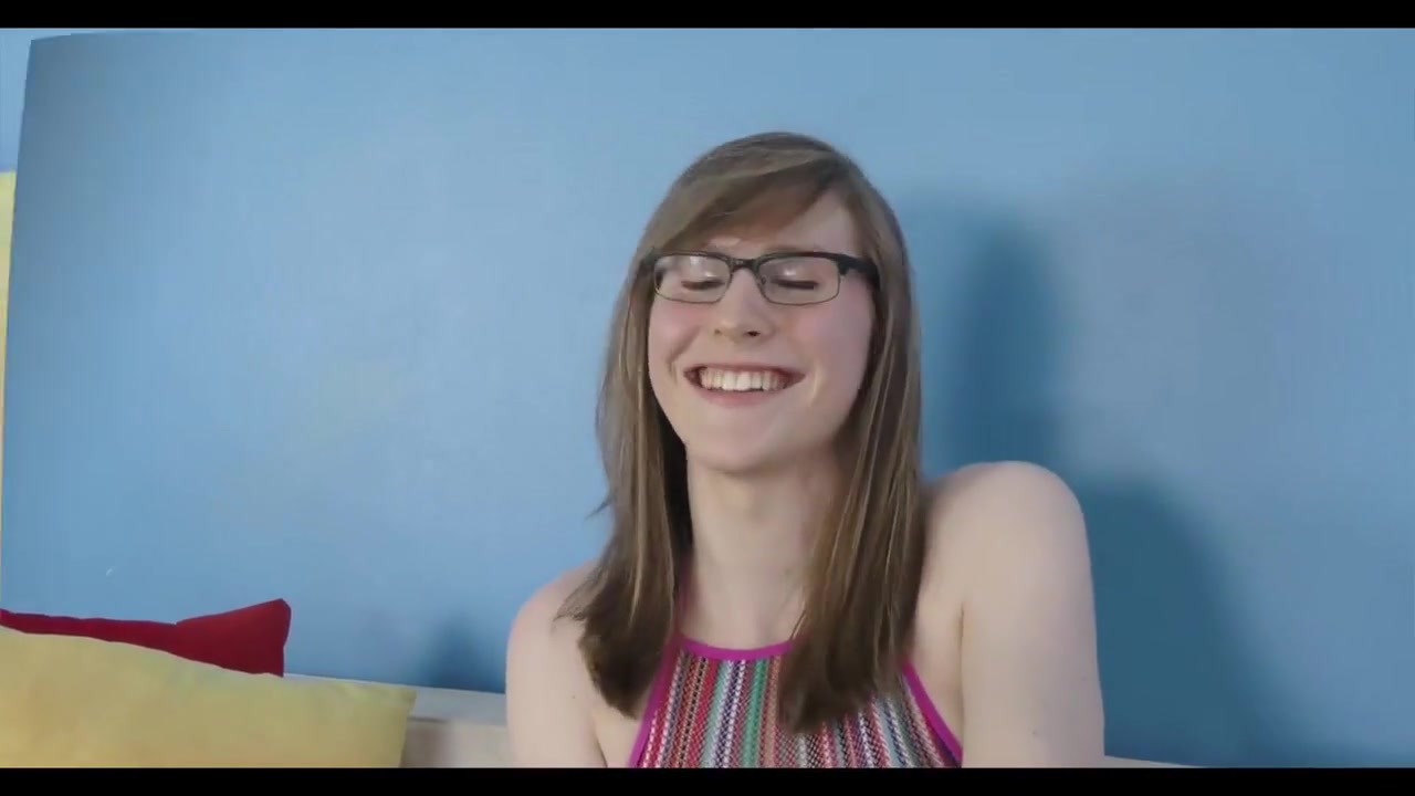 Fresh faced dickgirl masturbates for the first time on cam