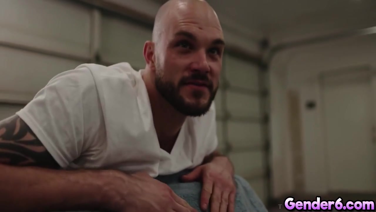 Cliff Jensen And Ariel Demure - Sexy Trans Fucks Her Gym Friend