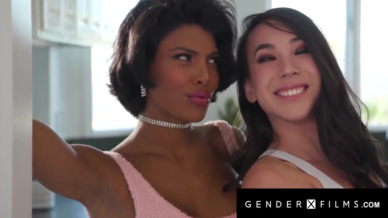 Trans Latina & Ebony Gf Spitroast Tatted Cock Neighbour
