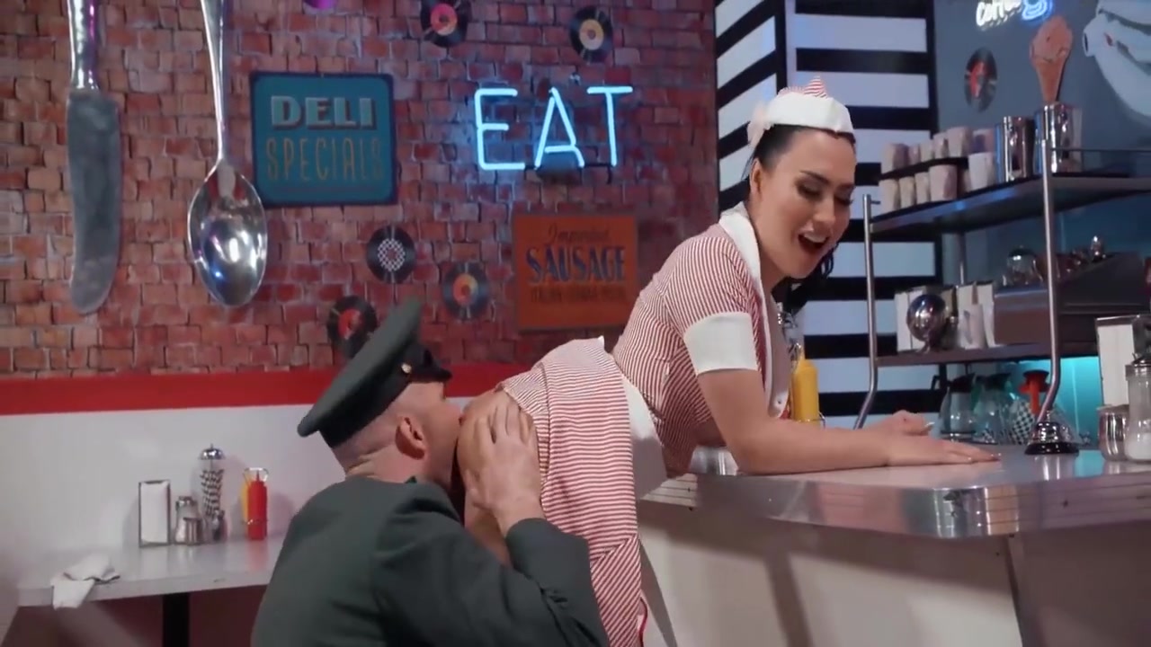 Cliff Jensen And Ember Fiera - A Surprise Homecoming 6 Min
