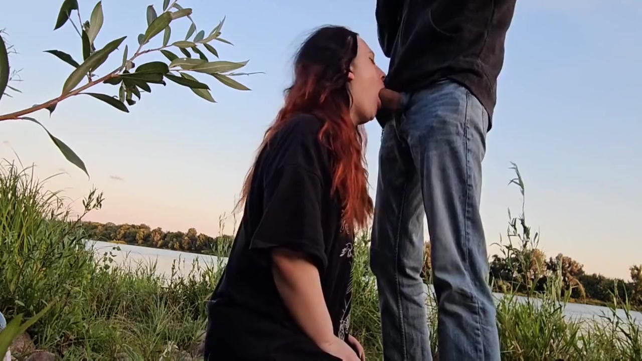 Teen 18+ Trans Blowjob Outdoor 6 Min