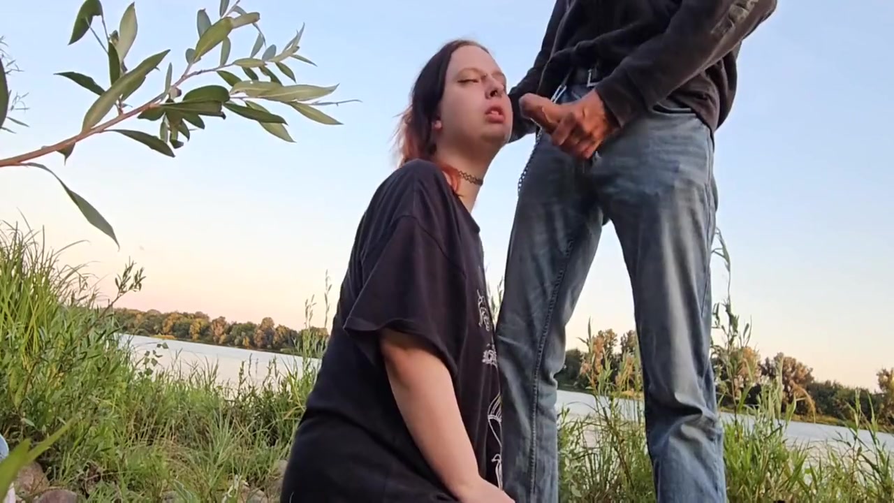 Teen 18+ Trans Blowjob Outdoor 6 Min
