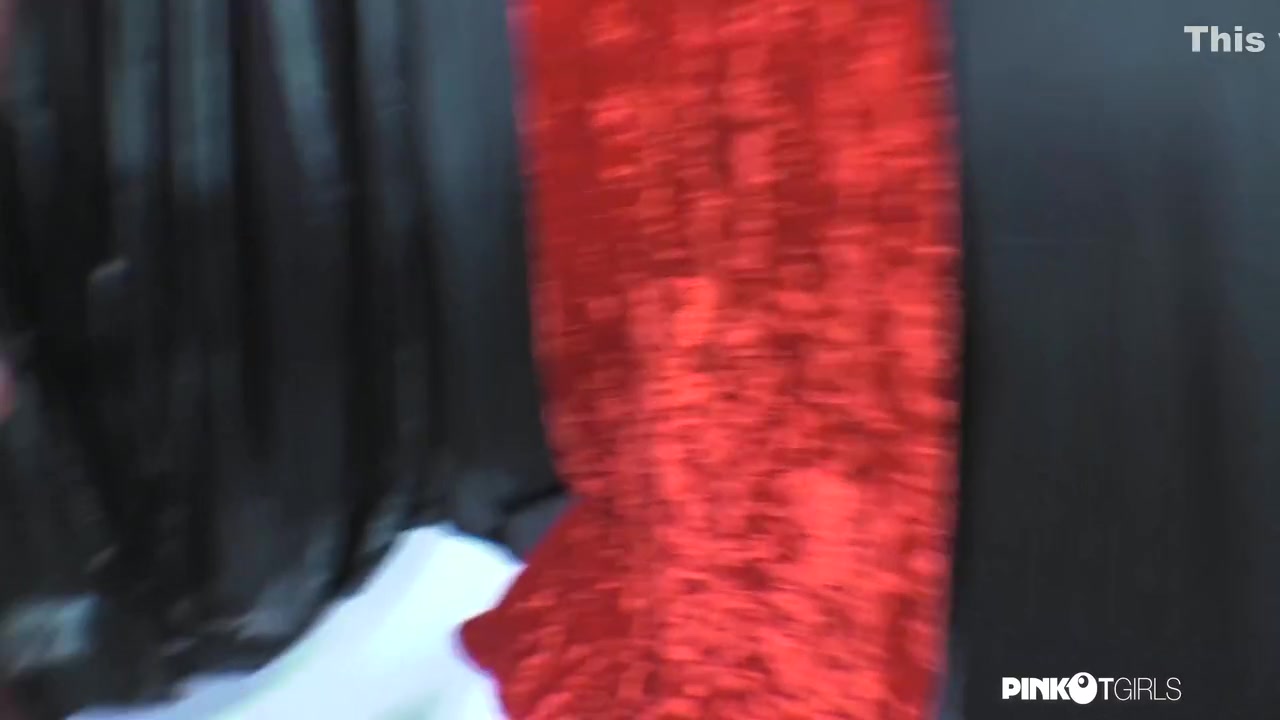 Melissa Pozzi In The Huge And Monstrous Cock Of The Dominatrix