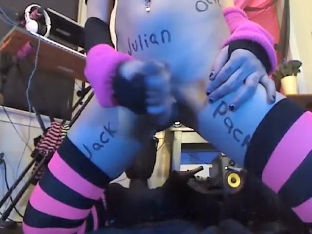 Dark Girl cumshot