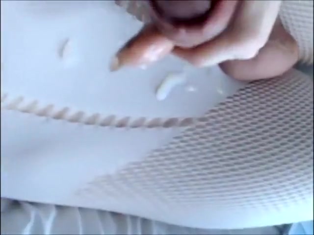 Polish Femboy Cums and Tastes