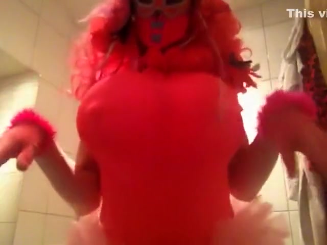 Pinky dance