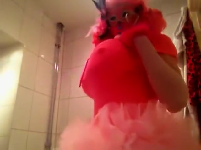 Pinky dance