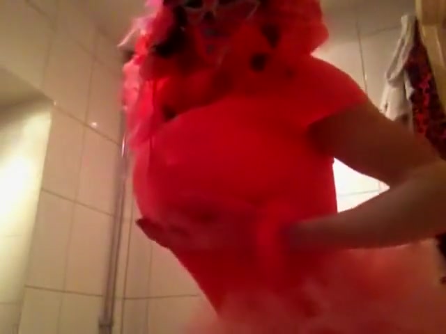 Pinky dance