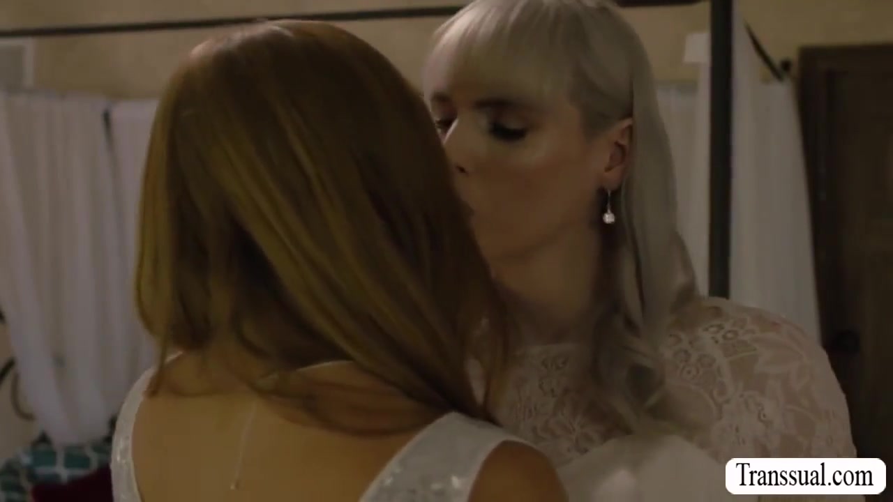 Ts Brides Gets Her Tranny Cock Suck And Ride By