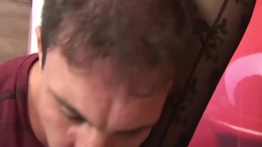 Shemale Latina With Long Hair Sucks Big Cock Before Anal