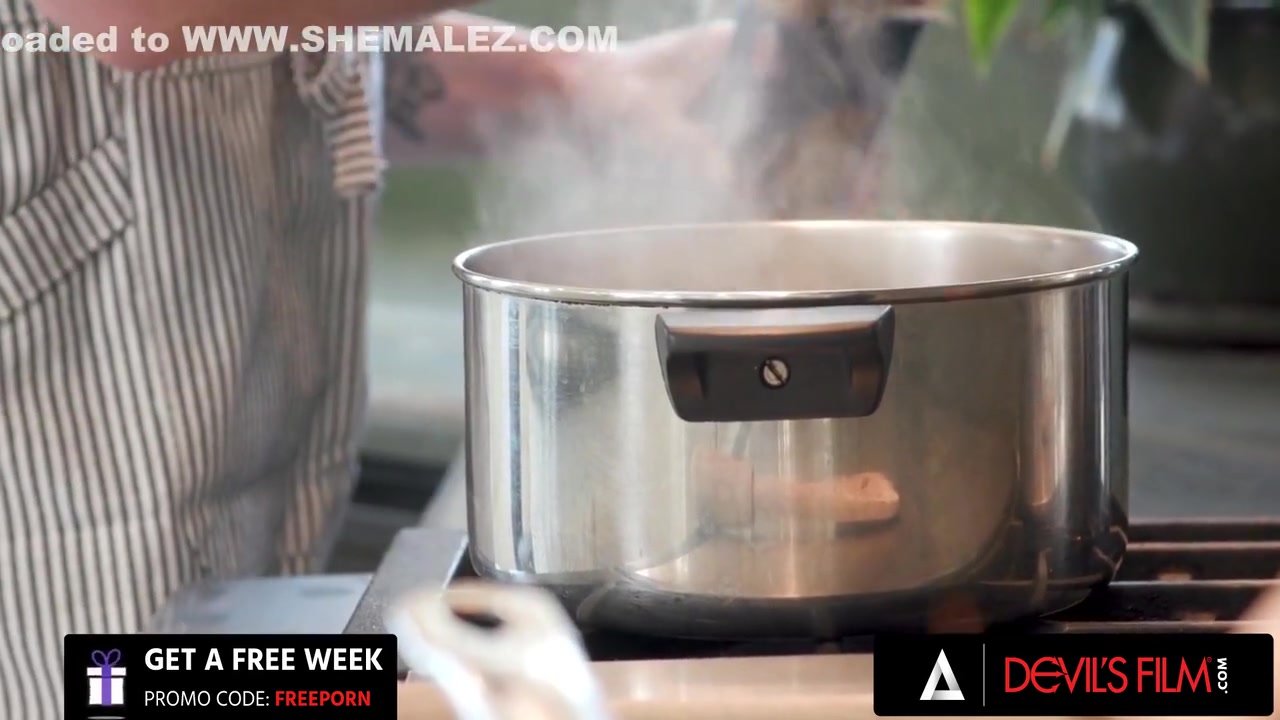 Busty Transsexual Gets Turned On For Anal Sex While Cooking Dinner - Janie Blade