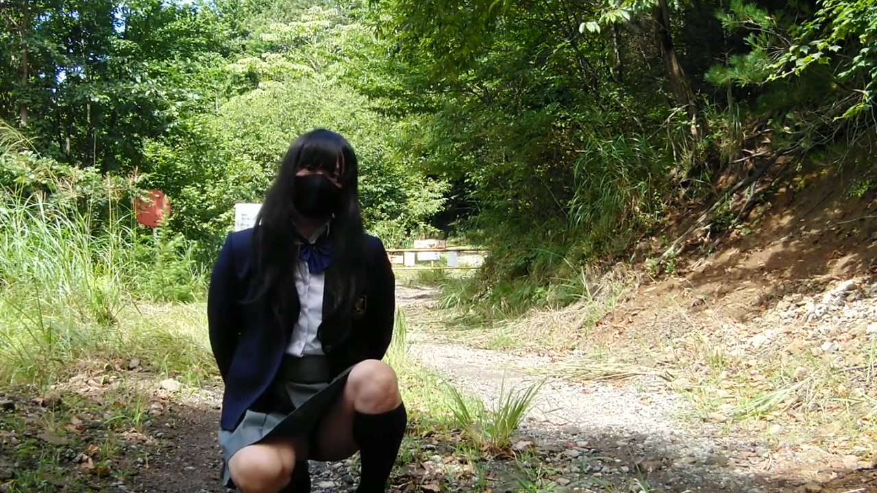 Cute School Uniforms Honoka Is Forest Bathing In The Wild Forest With Outdoor Exposure