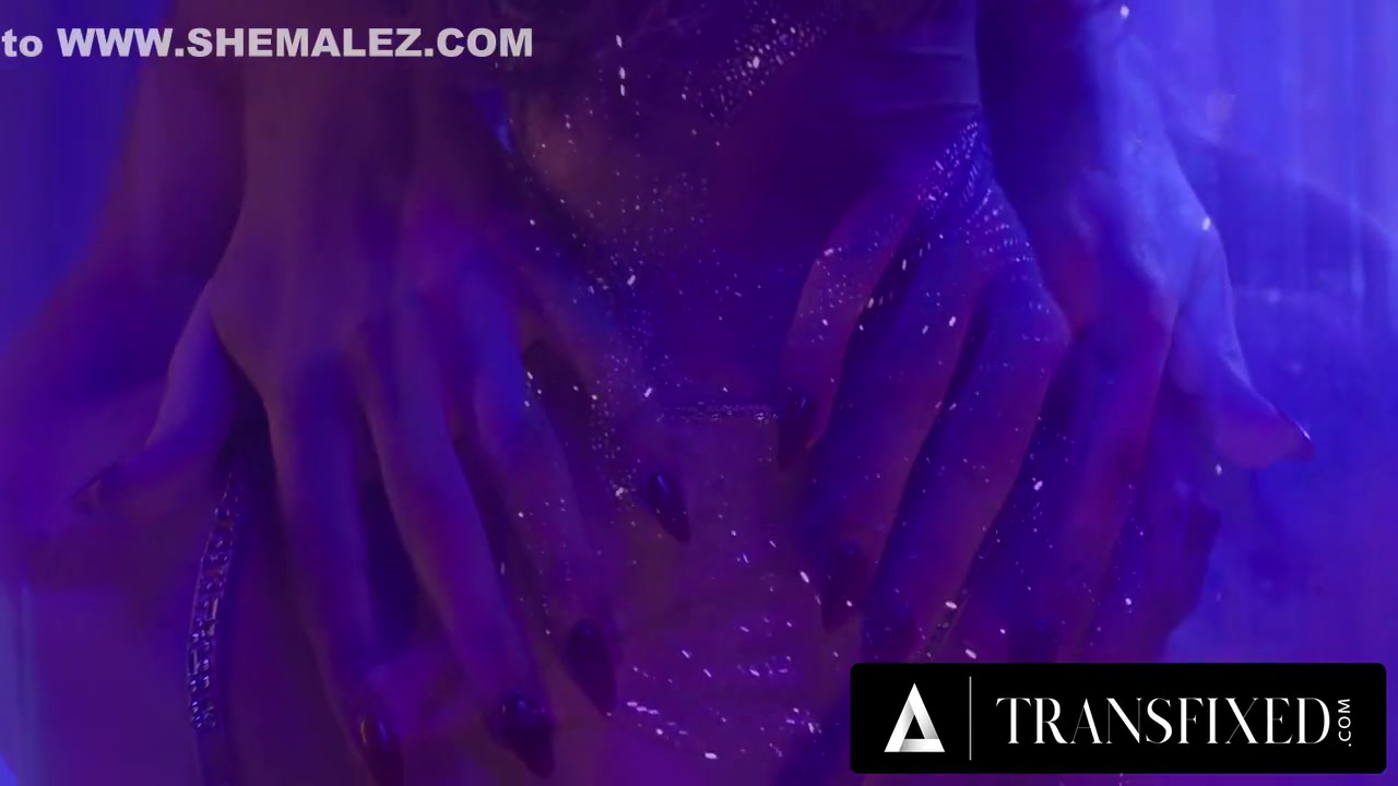 Hazel Moore - Gorgeous Swallows Pretty Tori Eastons Cum After Romantic Eclipse Sex