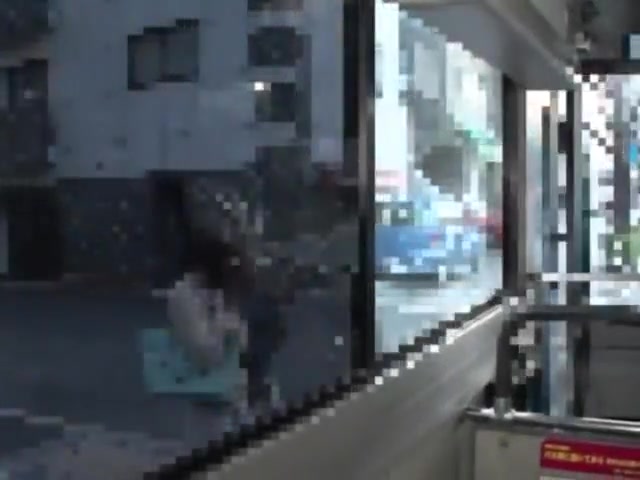 Akari on the bus - 1