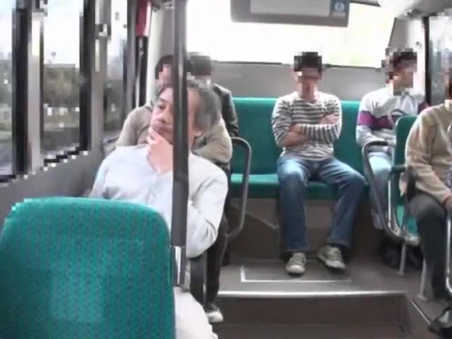 Akari on the bus - 2