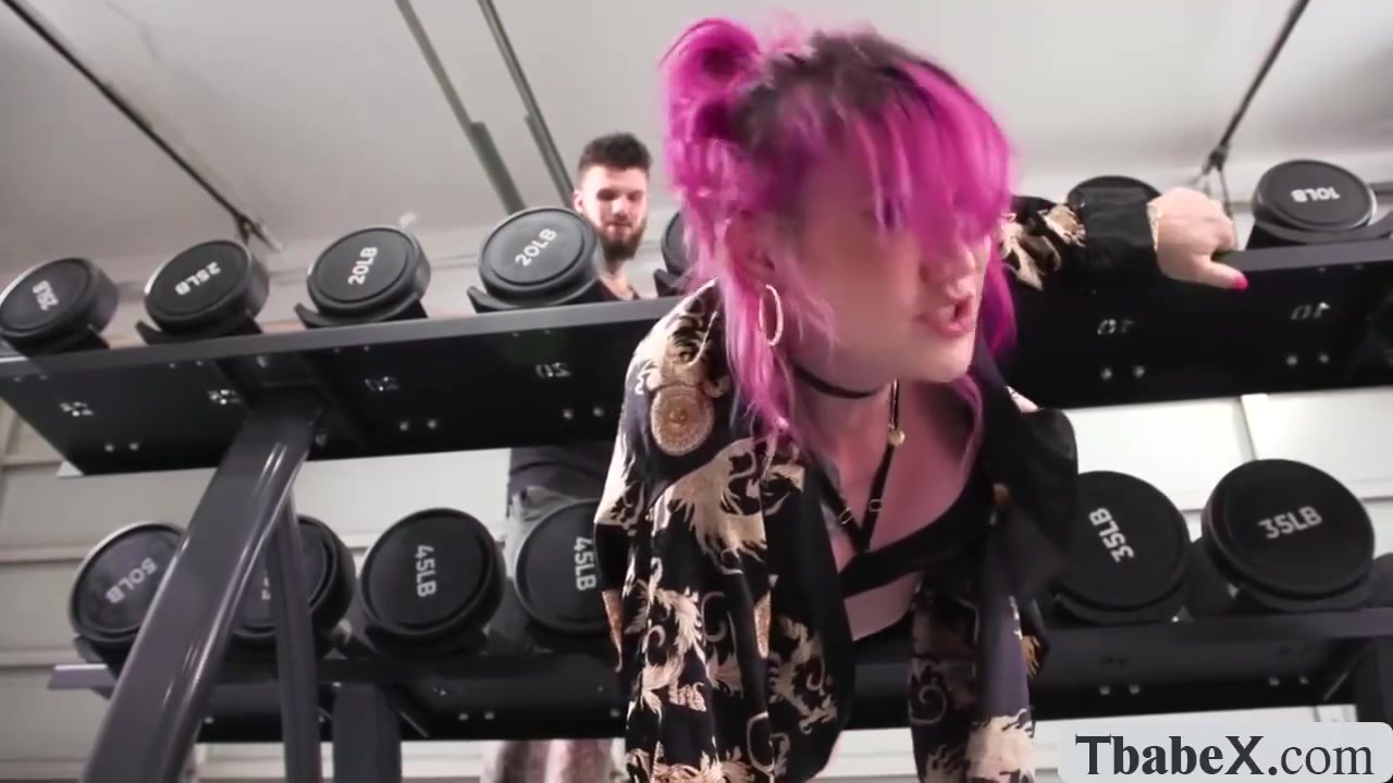 Got My Ass Stucked In The Gym And Get Fucked