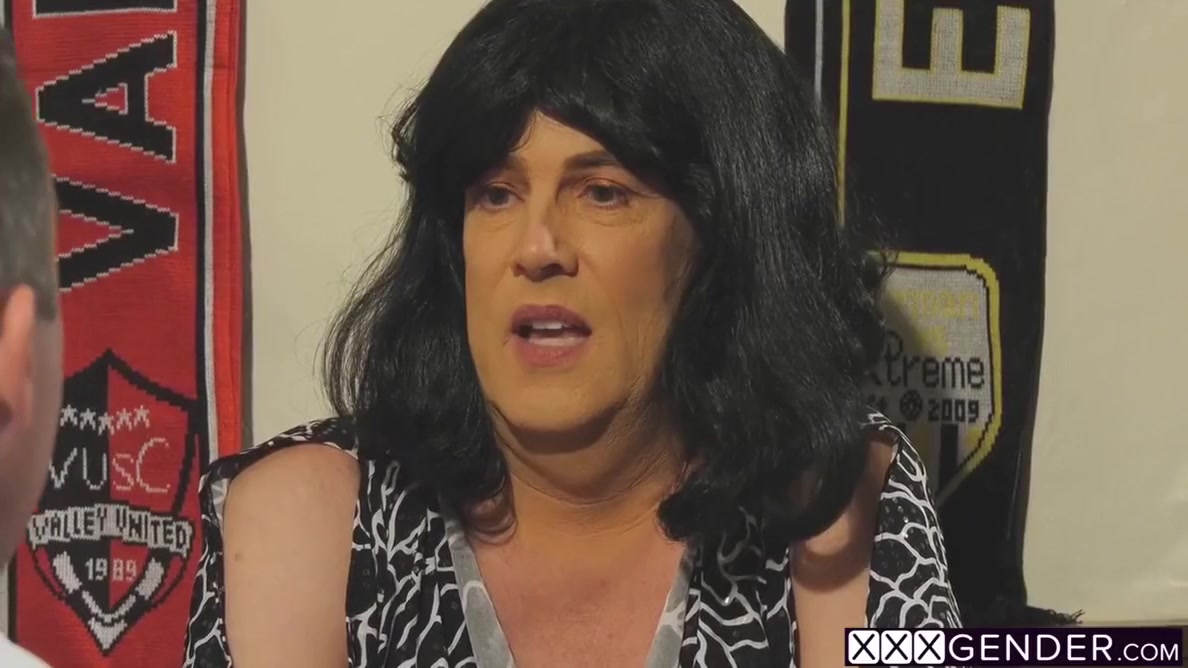Crazy White Guy Fucked Big Horny Ladyboy After She Swallowed Dick - Kelly Pierce