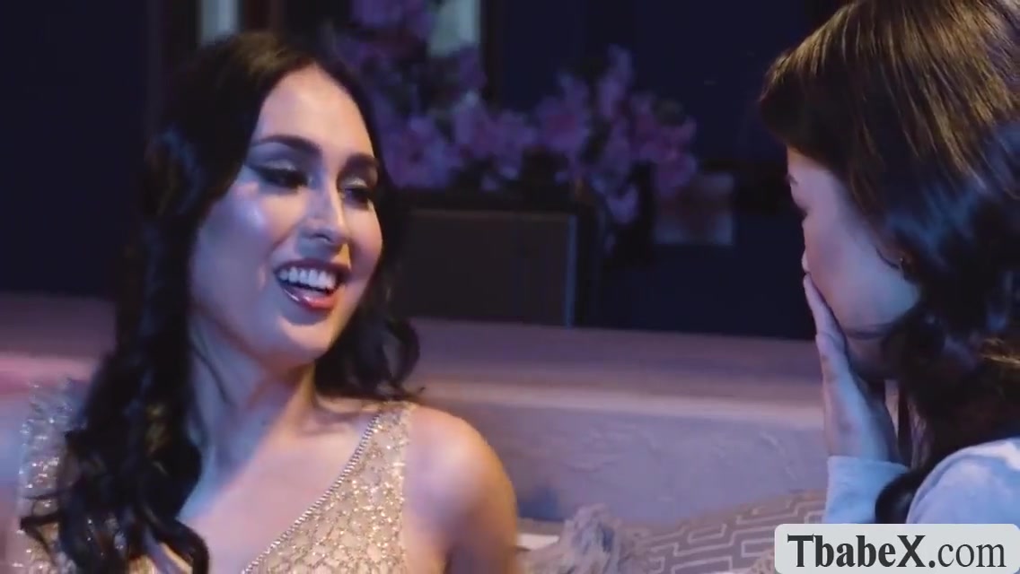 Asian Cuttie Fucked While Star Watching With Lulu Chu And Ember Fiera