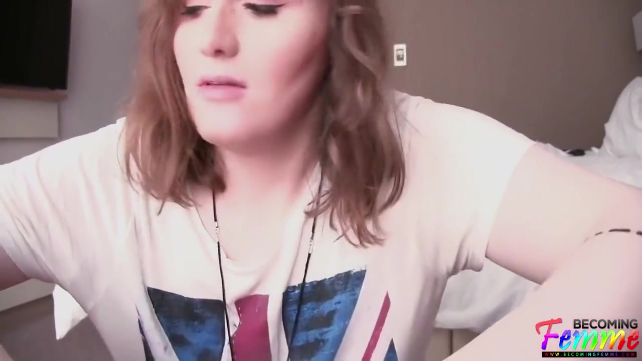 Scottish Trans Babe Gets Slutty With Christian Xxx