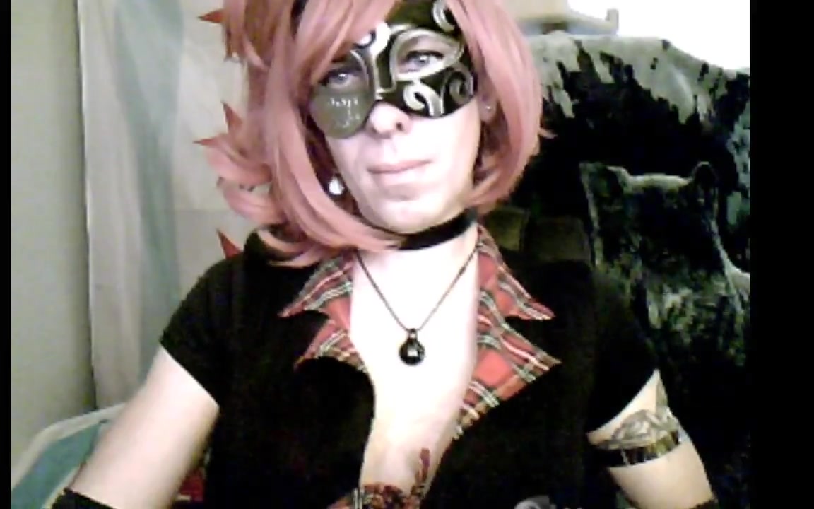 Cam show cross dresser