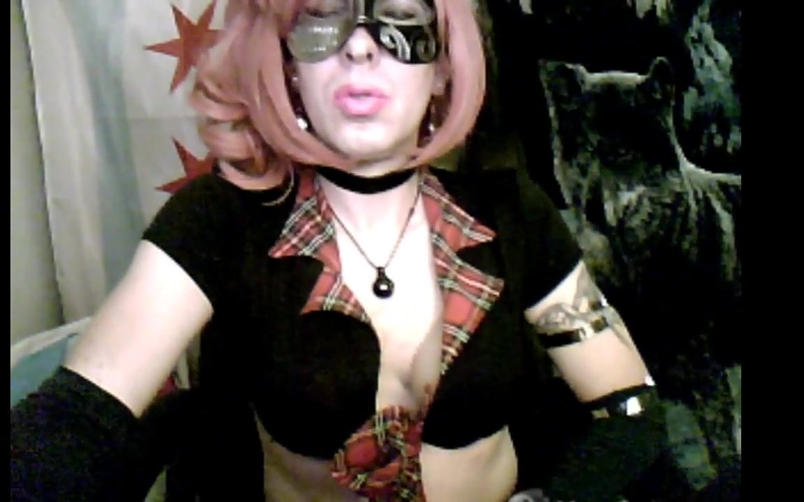 Cam show cross dresser