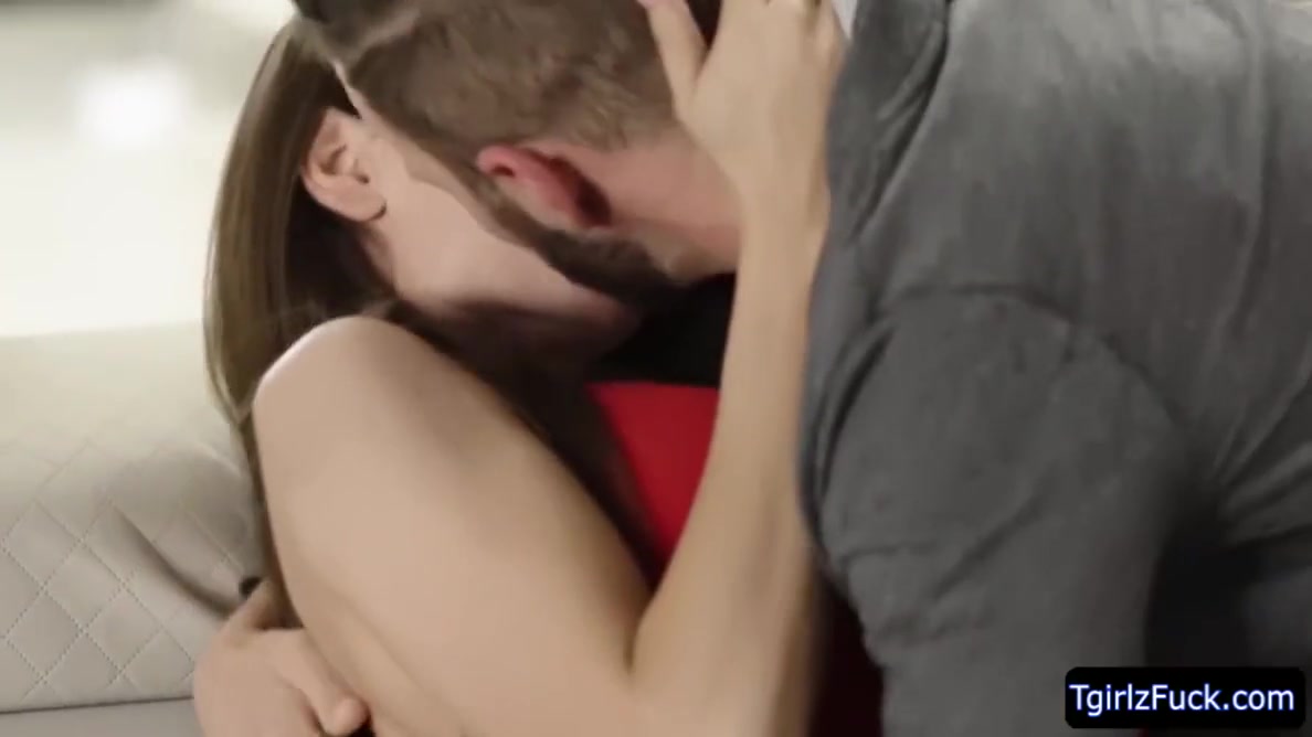 Brunette Tgirl Gives Blissful Blowjob With Korra Del Rio