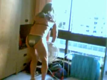 Lonely tranny shows her dick