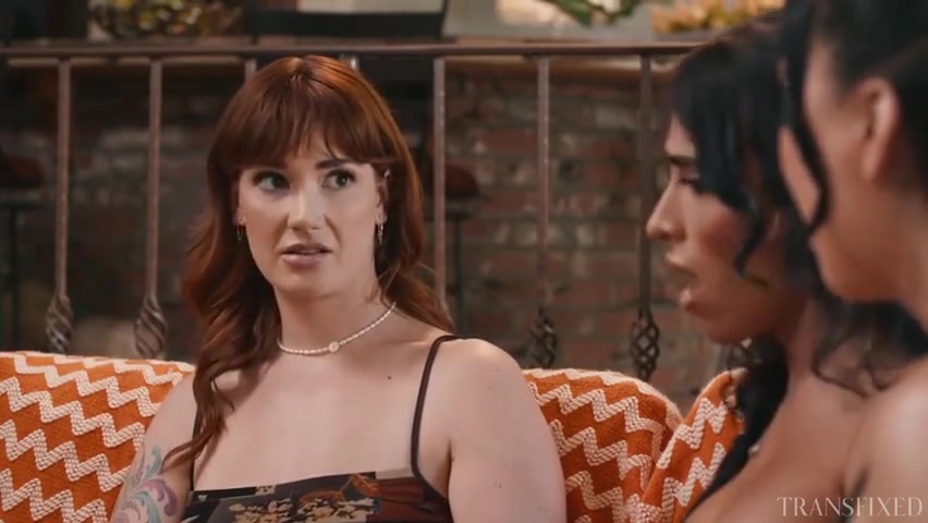 Boning Up On Going Down With Ember Fiera, Avery Lust And Siri Dahl