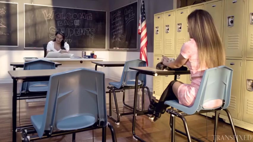 Her Prized Students 18+ - Liv Revamped, April Olsen And Maya Kendrick