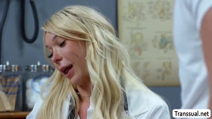 Smart And Gorgeous Ts Doctor Analed By Patient