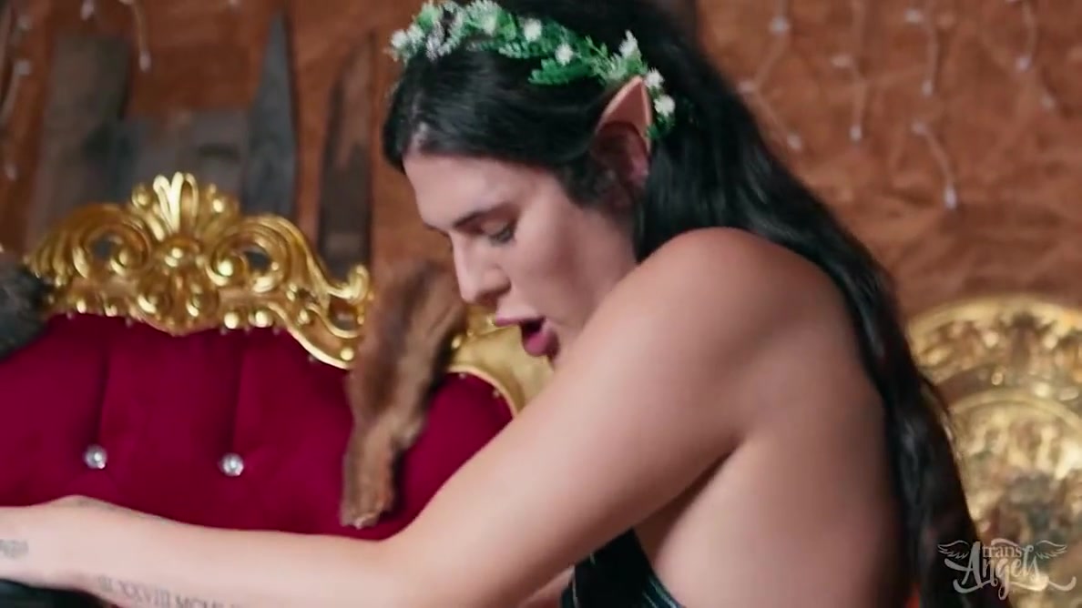 Angel Santana And Bailey Archer In Queen Makes Warrior Pledge Loyalty With Sexy Elven Passion