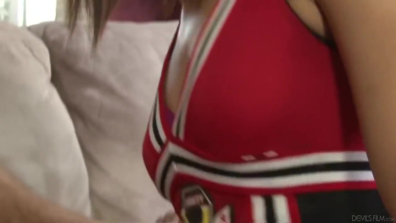 Kendra Sinclaire - Transsexual Cheerleaders