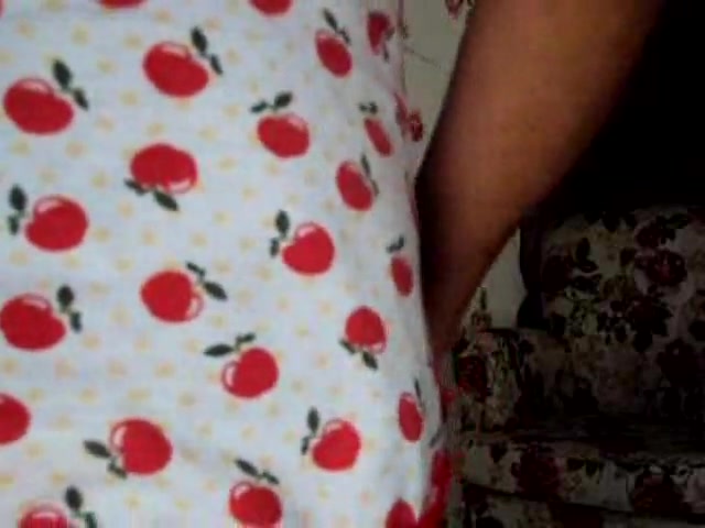 Mature crossdresser wanking