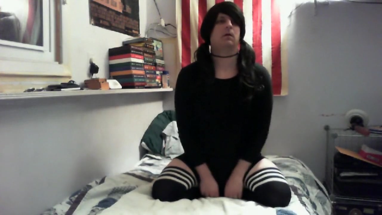 Cute Crosdresser Ricki Ryder