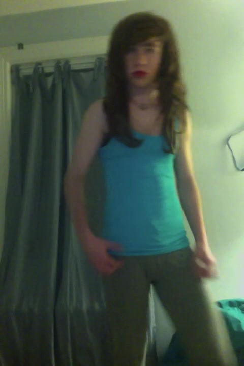 Cute amateur crossdresser