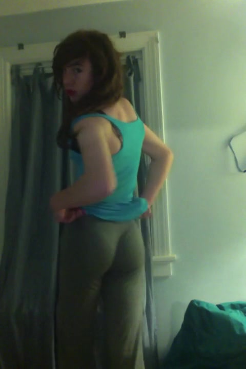 Cute amateur crossdresser
