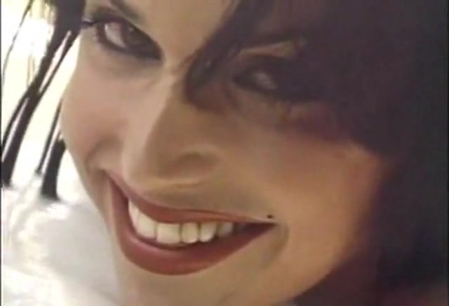 Beauty ts in milk bath fucking