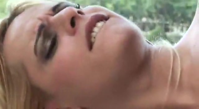 Outdoor sex