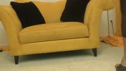 Puffy ebony tranny masturbates
