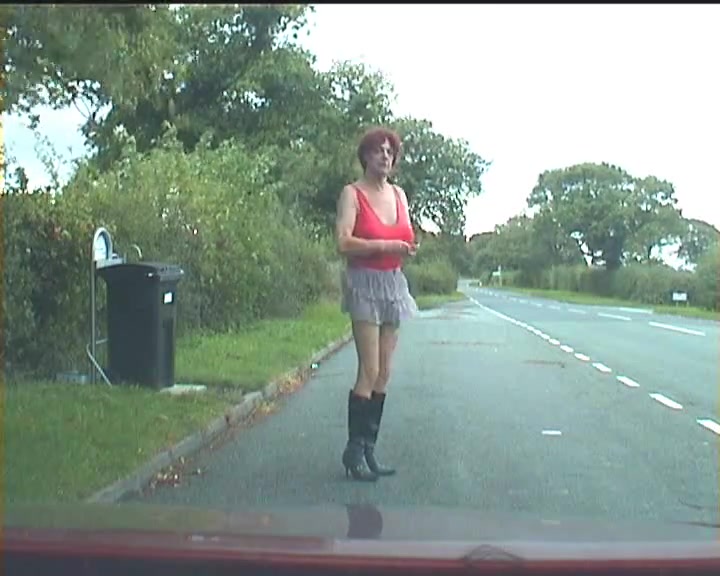 Sexy Zoe Walking